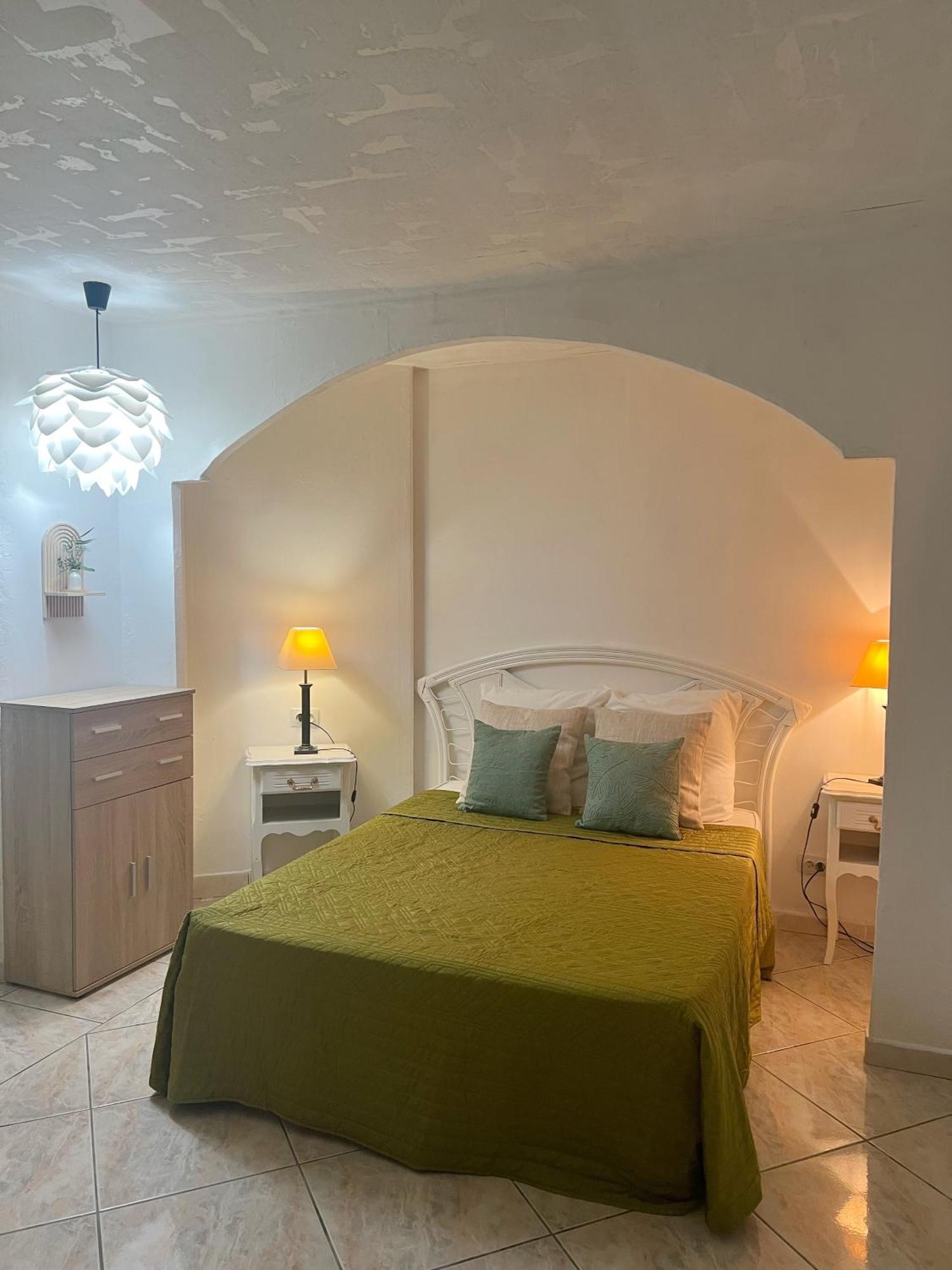 Bed & Breakfast Le Beausejour Каркассон Экстерьер фото